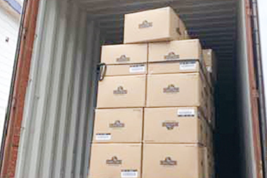 Naglo -load ng lalagyan