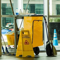 Janitor cart kapalit ng bag